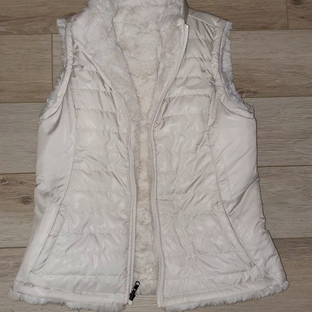 Nicole Miller reversible faux fur vest, white